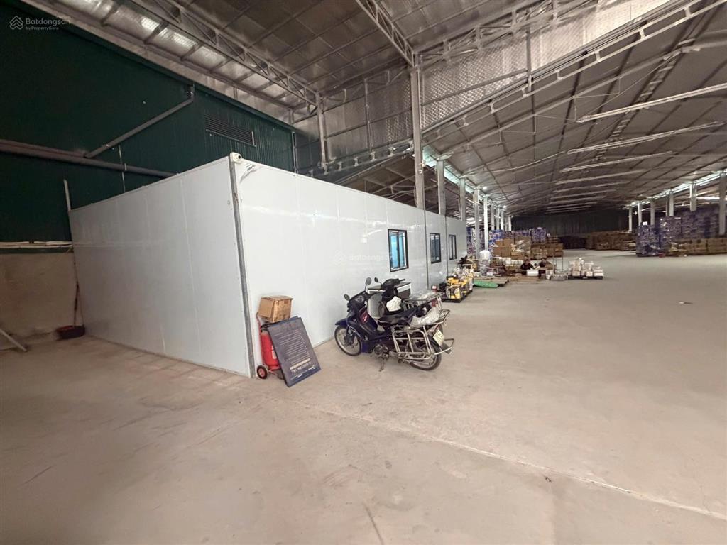 Hàng cực hiếm ở đại từ, định công, kho căn góc 2mt diện tích 1885m2, xuất vat, xe công, điện 3 pha