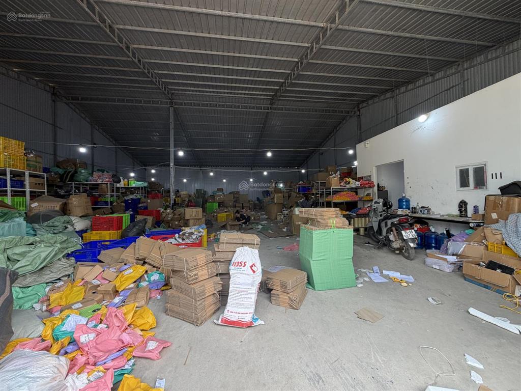 Cho thuê kho đường thụy phương, bắc từ liêm, dt 450m2, điện 3fa, xuất vat, xe công, bảo vệ. 75k/m2