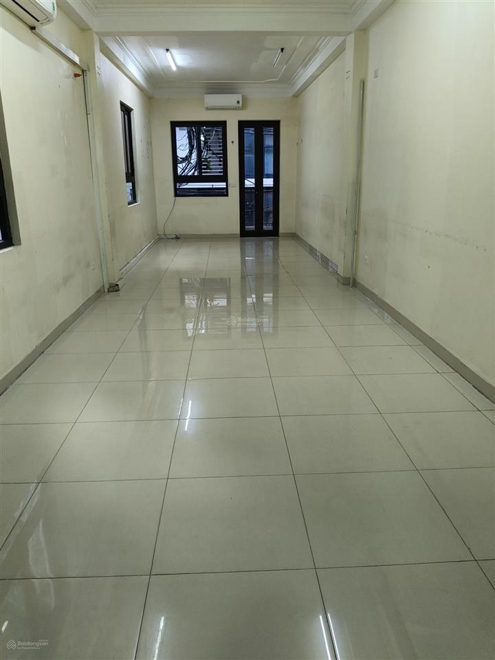 Cho thuê nhà đẹp, thang máy, 5 tầng, dt 60m2 xe ô tô đỗ cửa đường lê đức thọ, ngay svđ mỹ đình 29tr