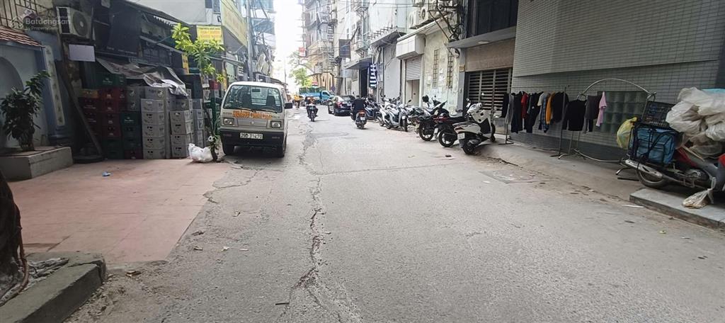 Cho thuê nhà đẹp, thang máy, 5 tầng, dt 60m2 xe ô tô đỗ cửa đường lê đức thọ, ngay svđ mỹ đình 29tr