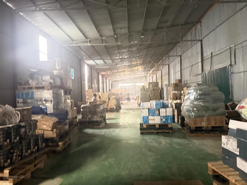 Cho thuê kho xưởng dt 550m2 ngay ngã tư trạm trôi, ql32, điện 3 pha, xuất vat, xe công, bảo vệ 95k