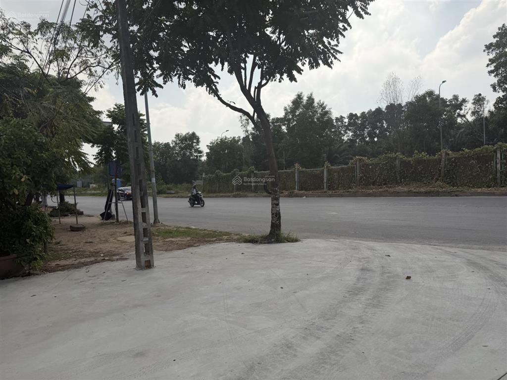 Cho thuê mb 1300m2 ccn yên sơnquốc oai, xe công, điện 3fa, xuất vat, pccc, bảo vệ, 45k/m, tách lẻ