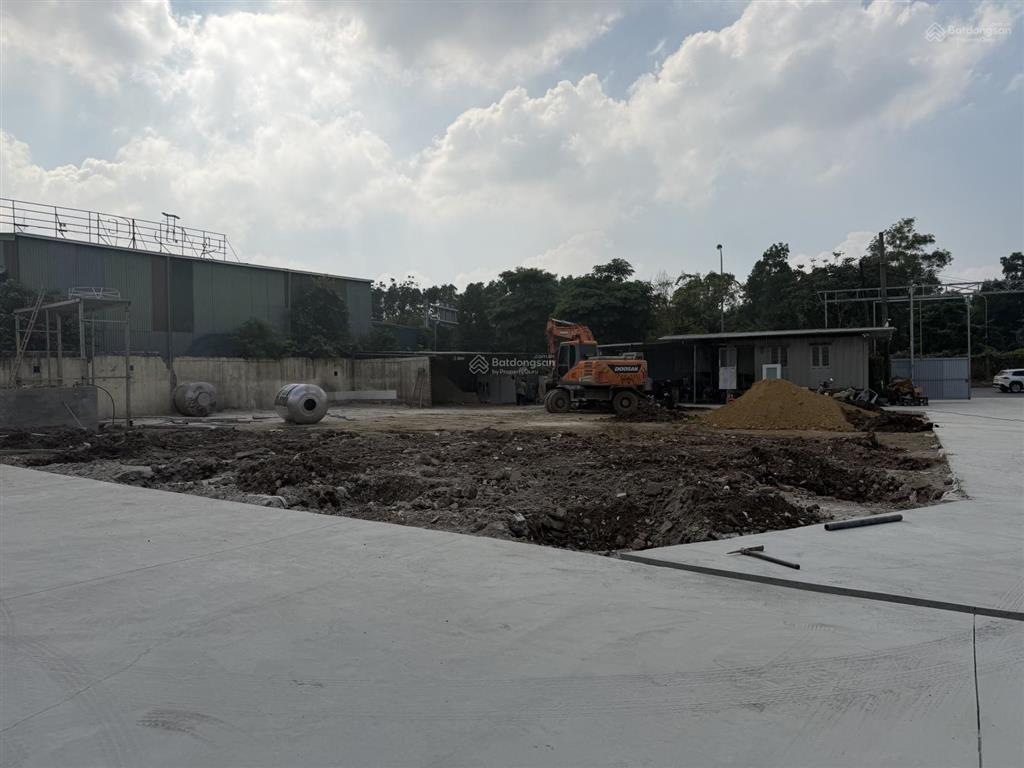 Cho thuê mb 1300m2 ccn yên sơnquốc oai, xe công, điện 3fa, xuất vat, pccc, bảo vệ, 45k/m, tách lẻ