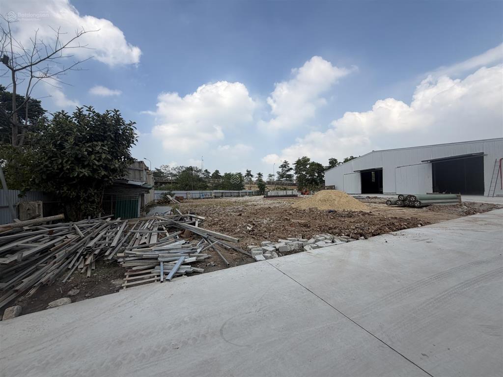 Cho thuê mb 1300m2 ccn yên sơnquốc oai, xe công, điện 3fa, xuất vat, pccc, bảo vệ, 45k/m, tách lẻ