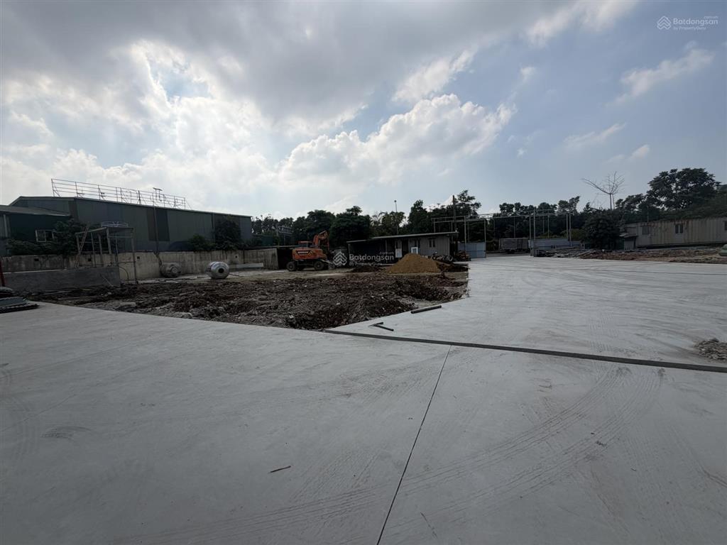 Cho thuê mb 1300m2 ccn yên sơnquốc oai, xe công, điện 3fa, xuất vat, pccc, bảo vệ, 45k/m, tách lẻ