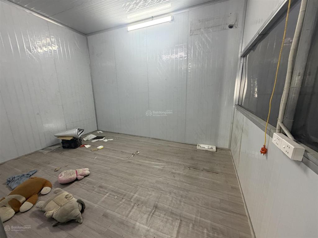 Cho thuê kho 280m2 đường phan bá vành, phú diễn, điện 3 pha, xe 10 tấn đỗ cửa, bảo vệ, 80k/m