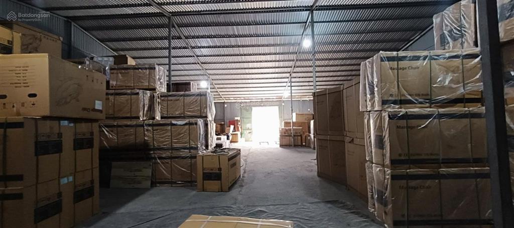 Cho thuê kho xưởng đường cầu bươu, gần viện k, dt 340m2, xuất vat, điện 3 pha, xe công vào, bảo vệ