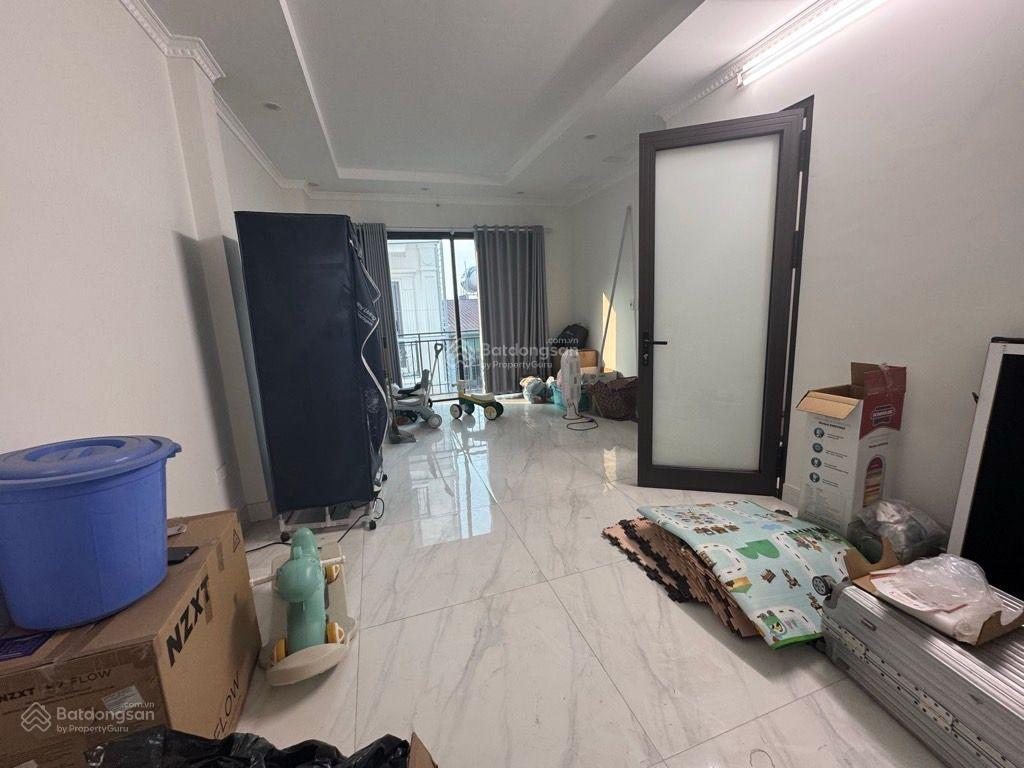 Bán nhà việt hưng  long biên 35m2  ngõ ôtô đỗ  dân trí cao  nhỉnh 7 tỷ