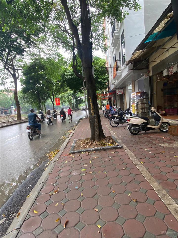 Bán lô đất 198m2  làm tòa nhà văn phòng  mặt tiền 8.5m  phố vũ tông phan