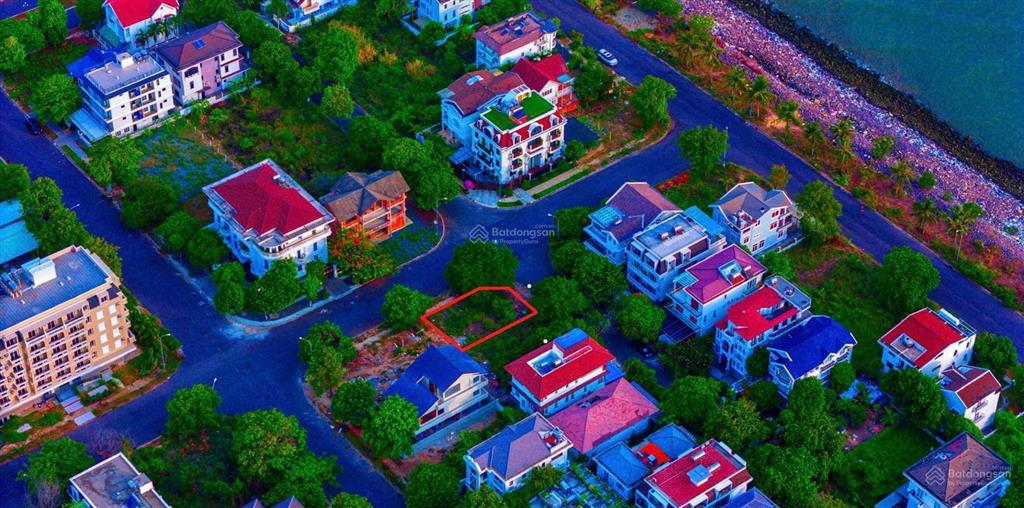 Lô góc đắc địa kđt biển an viên đường 21,25m