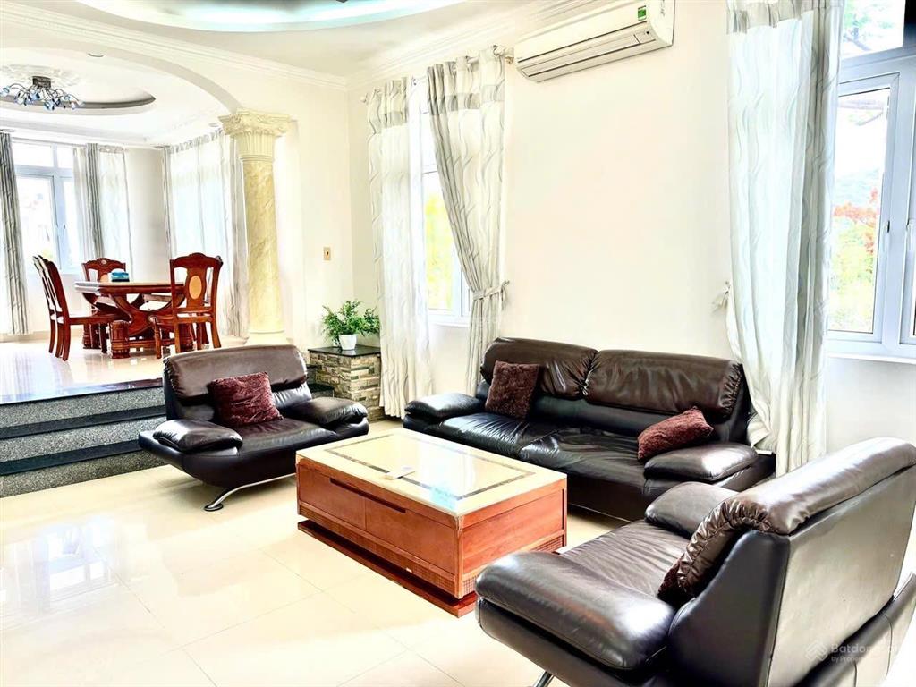 Cần cho thuê biệt thự 4 phòng ngủ tại khu đô thị biển an viên