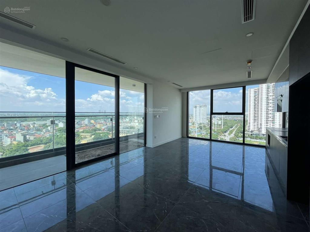 Chính chủ bán căn hộ 4 ngủ view sông hồng sunshine golden river tây hồ giá siêu tốt
