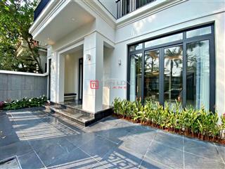 Cho thuê biệt thự mới sửa đẹp hiện đại dãy c1 c2 ciputra có thang máy sân vườn rộng