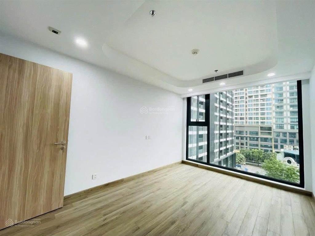 Cho thuê căn hộ 2pn mới tinh view đẹp tòa chung cư endless skyline westlake tây hồ giá tốt