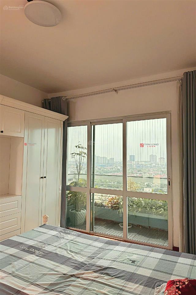 Cho thuê căn hộ 3pn 123m2 full nội thất đẹp, giá tốt tòa e1 ciputra có slot ô tô vào ở được ngay