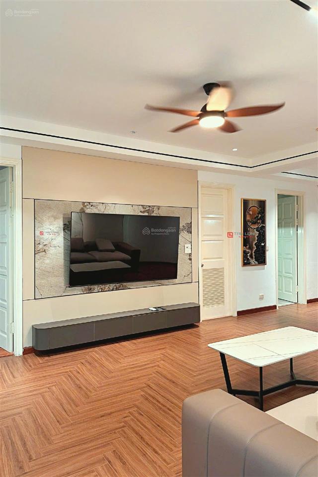 Cho thuê căn hộ 3pn 123m2 full nội thất đẹp, giá tốt tòa e1 ciputra có slot ô tô vào ở được ngay