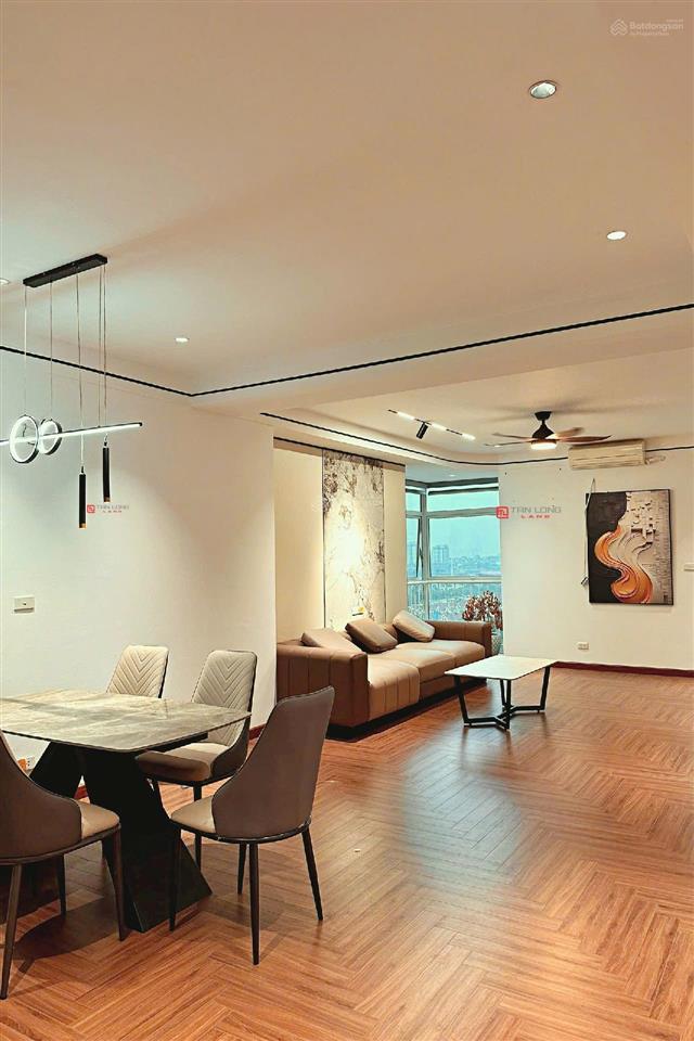Cho thuê căn hộ 3pn 123m2 full nội thất đẹp, giá tốt tòa e1 ciputra có slot ô tô vào ở được ngay