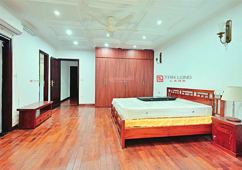 Cho thuê biệt thự mặt đường đôi dãy c1 c2 ciputra, full nội thất đẹp gần trường quốc tế unis