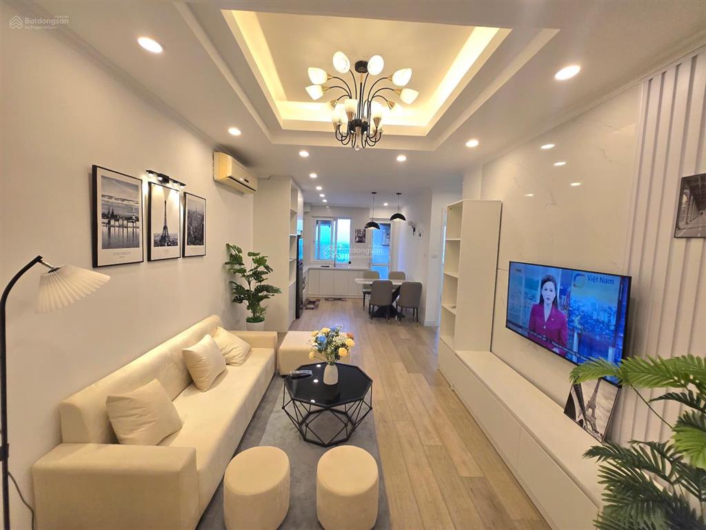 Cho thuê căn hộ 2n 2vs full nội thất mới đẹp, view hồ tây trong kđt ciputra gần trường unis