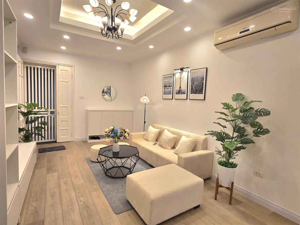 Cho thuê căn hộ 2n 2vs full nội thất mới đẹp, view hồ tây trong kđt ciputra gần trường unis