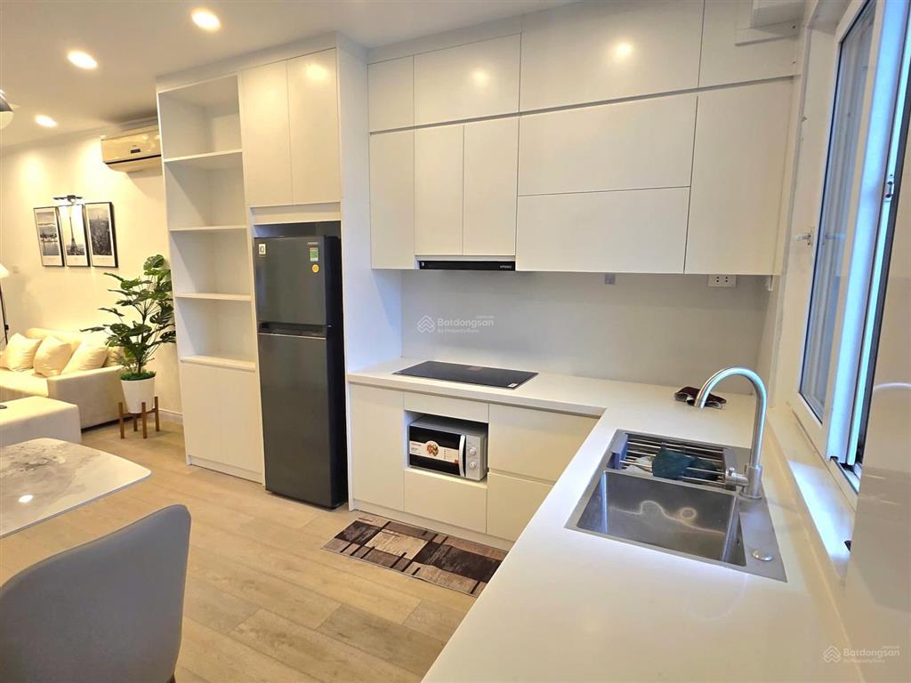 Cho thuê căn hộ 2n 2vs full nội thất mới đẹp, view hồ tây trong kđt ciputra gần trường unis