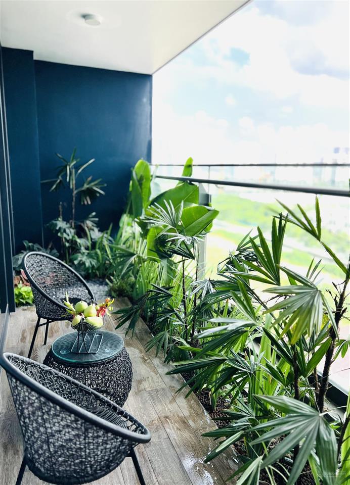 Chính chủ bán căn 2n 2vs tầng cao view sông hồng sunshine golden river giá tốt thị trường