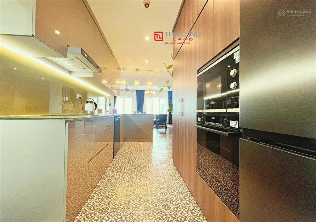 Cho thuê căn góc 150m2 tòa g2 g3 ciputra, full nội thất hiện đại vào ở ngay, giá hợp lý