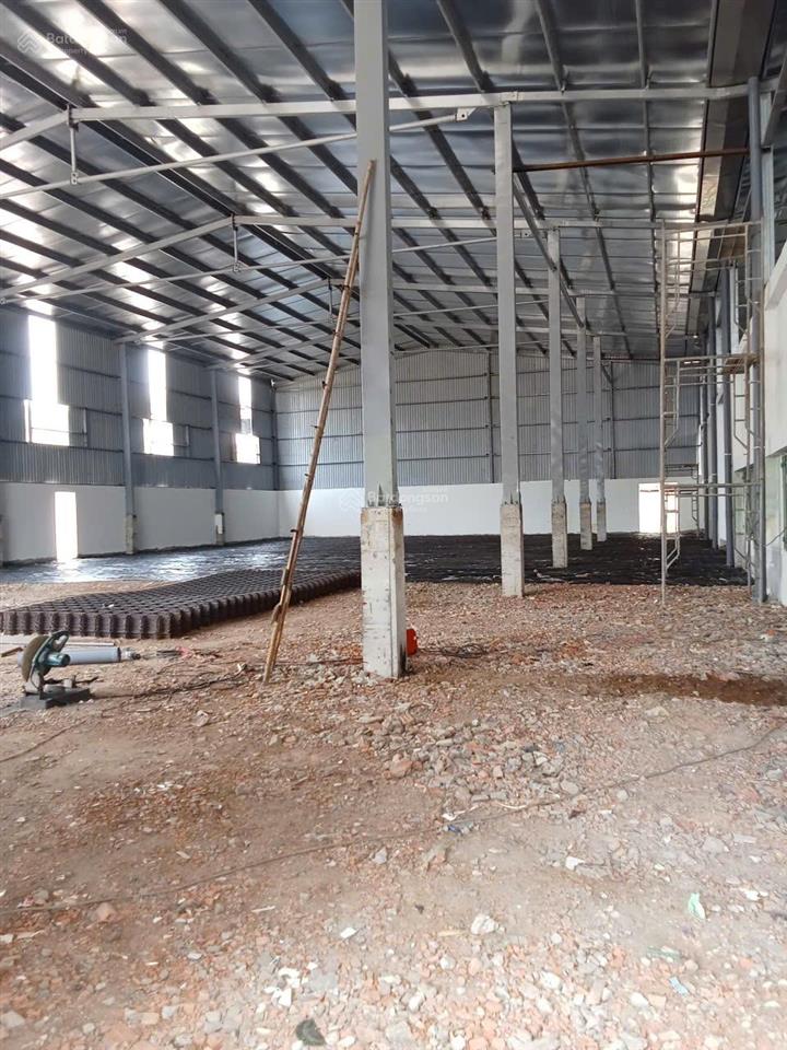 Cho thuê nhà xưởng mới 100% dt 5.700m² phan văn hớn, đông hưng thuận, tp. hcm