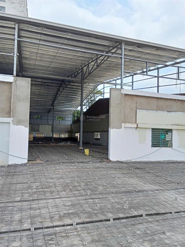 Cho thuê nhà xưởng mới 100% dt 5.700m² phan văn hớn, đông hưng thuận, tp. hcm