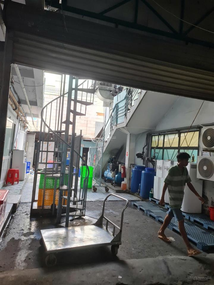 Cho thuê nhà xưởng may mặc quy mô lớn tại hóc môn cơ sở hạ tầng hoàn chỉnh sẵn sàng hoạt động