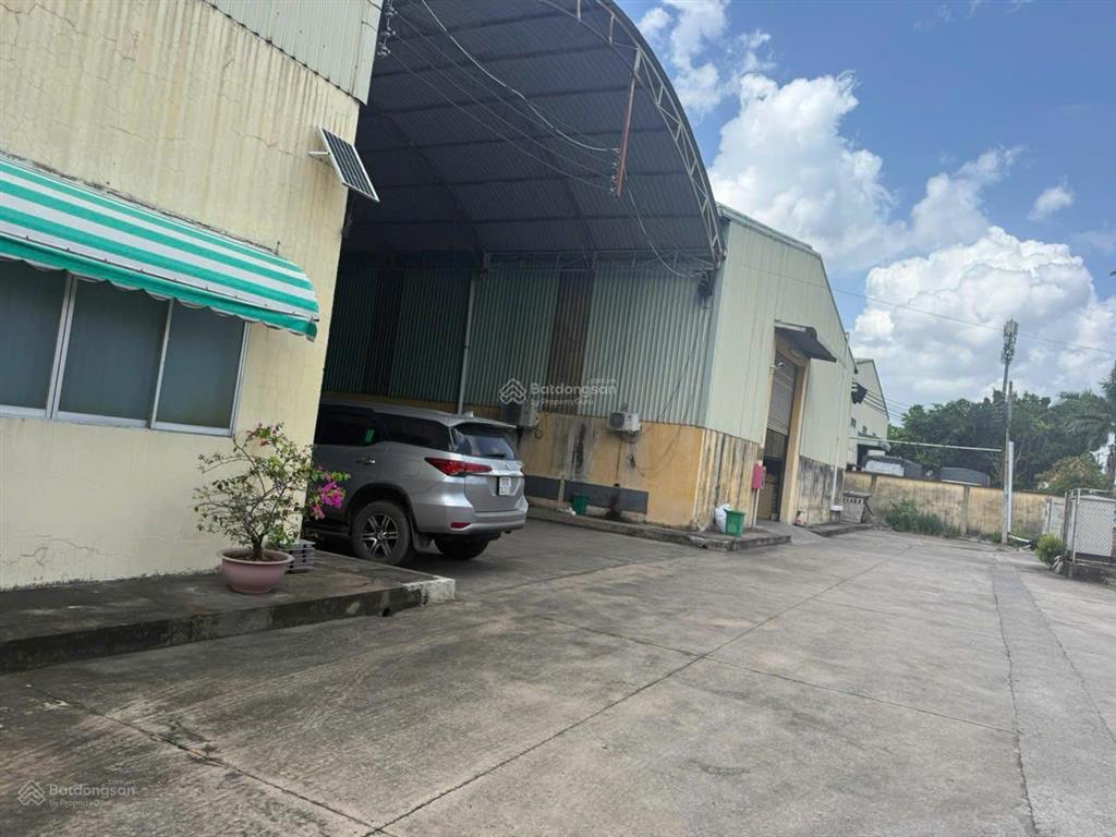 Bán nhà xưởng kcn tân đức, đức hòa, tây ninh diện tích 11.638,8m² vị trí thuận lợi