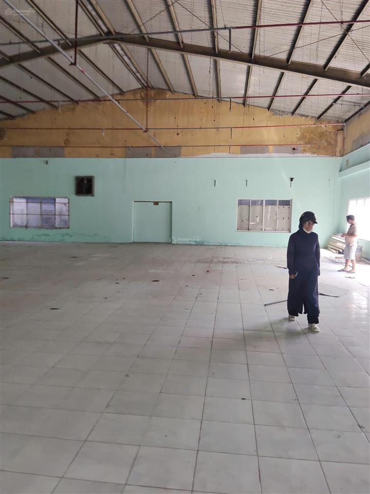 Cho thuê kho 1.700m2 nguyễn văn quá, quận 12 gần cầu tham lương