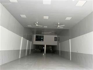 Cho thuê nhà xưởng đẹp vị trí thuận tiện song hành quốc lộ 22, bà điểm, hóc môn
