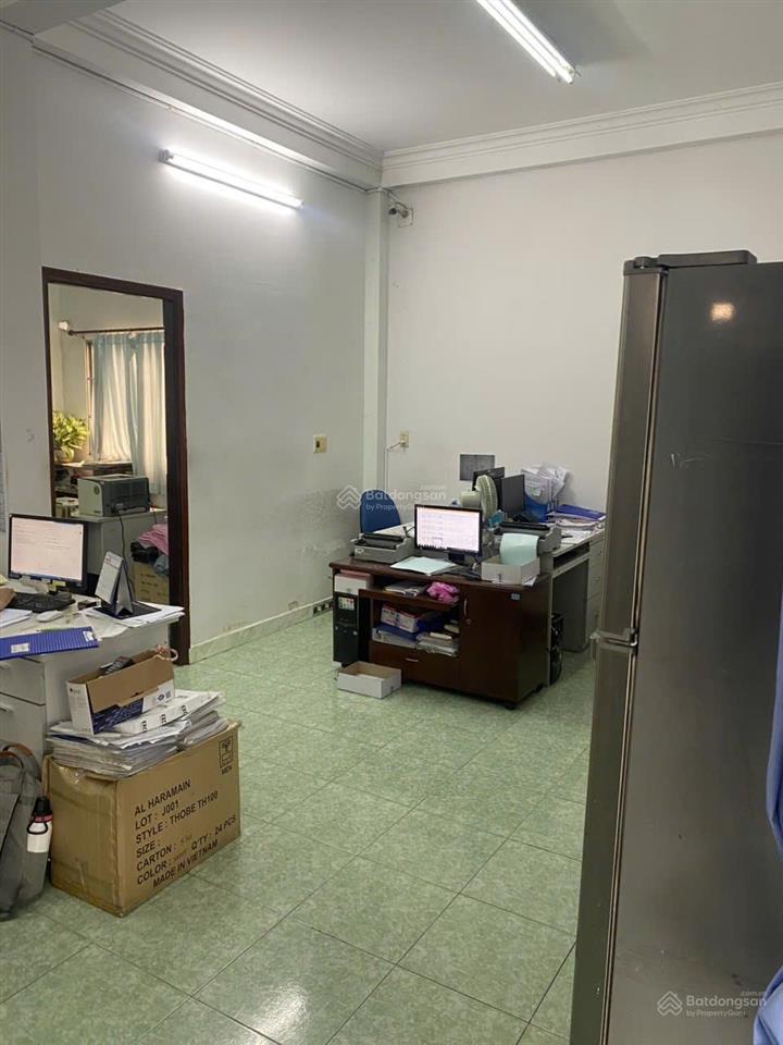 Cho thuê nhà xưởng 3.000m² pccc vách tường điện 3 pha xe công vào 24/24,gần ngã tư bà điểm, hóc môn