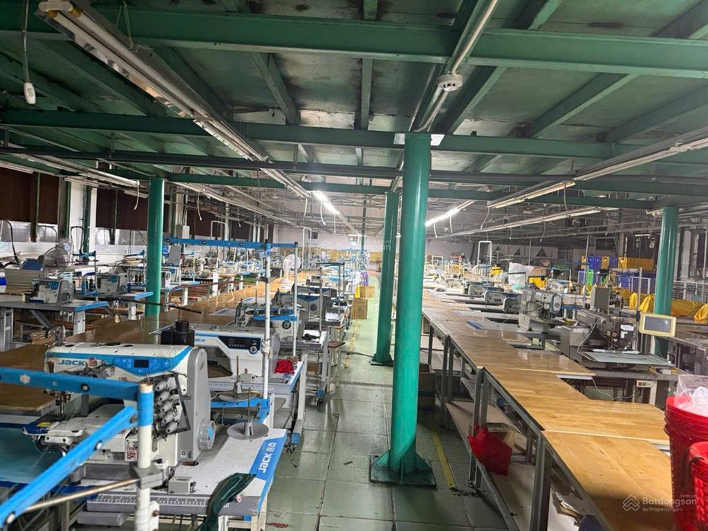 Cho thuê nhà xưởng 2.000m2 pccc vách tường trạm điện 320kw gần ngã tư an sương, hóc môn