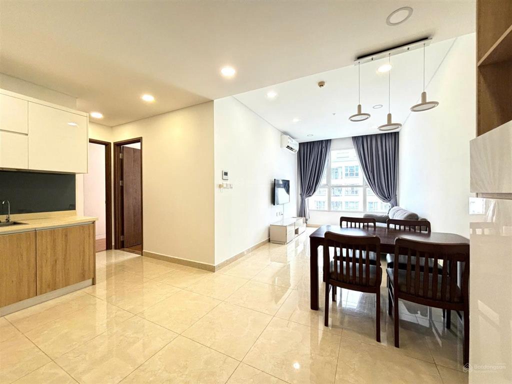 Bán căn hộ the golden star. dt 70m2 2pn  2wc, full nội thất. giá 4.6 tỷ. hỗ trợ vay ngân hàng