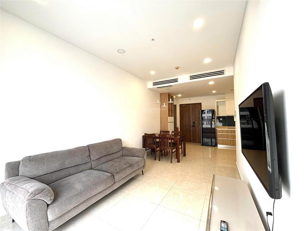 Bán căn hộ the golden star. dt 70m2 2pn  2wc, full nội thất. giá 4.6 tỷ. hỗ trợ vay ngân hàng