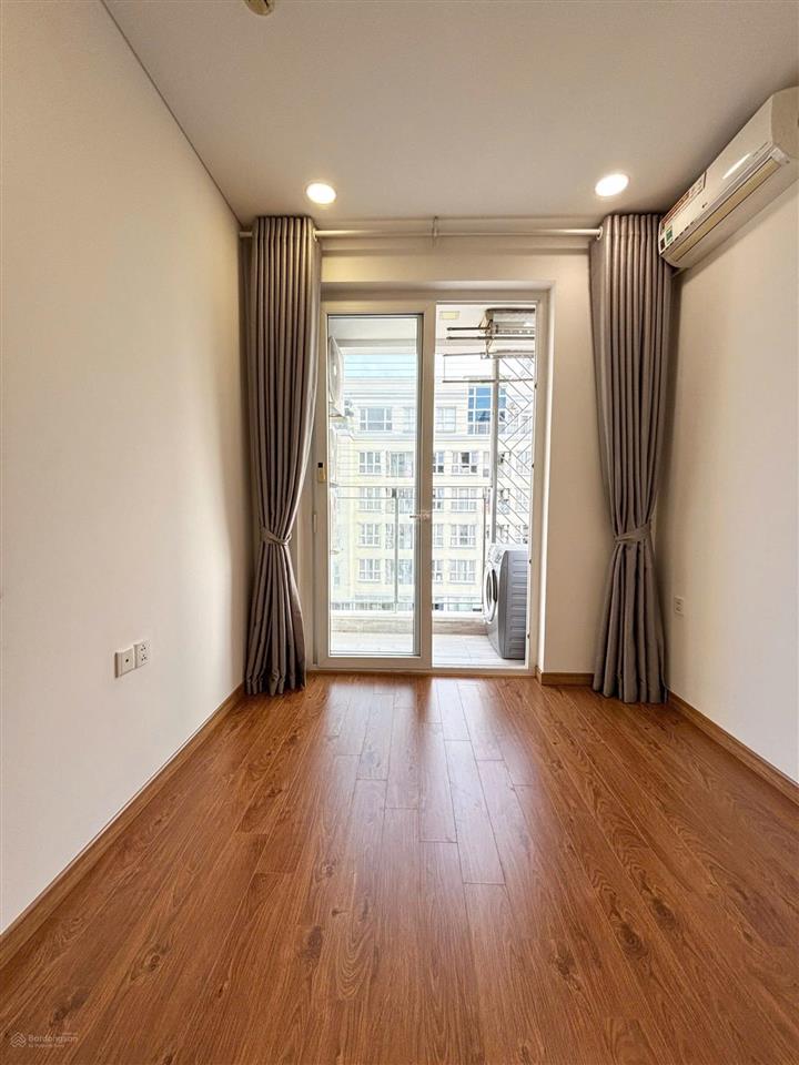 Bán căn hộ the golden star. dt 70m2 2pn  2wc, full nội thất. giá 4.6 tỷ. hỗ trợ vay ngân hàng
