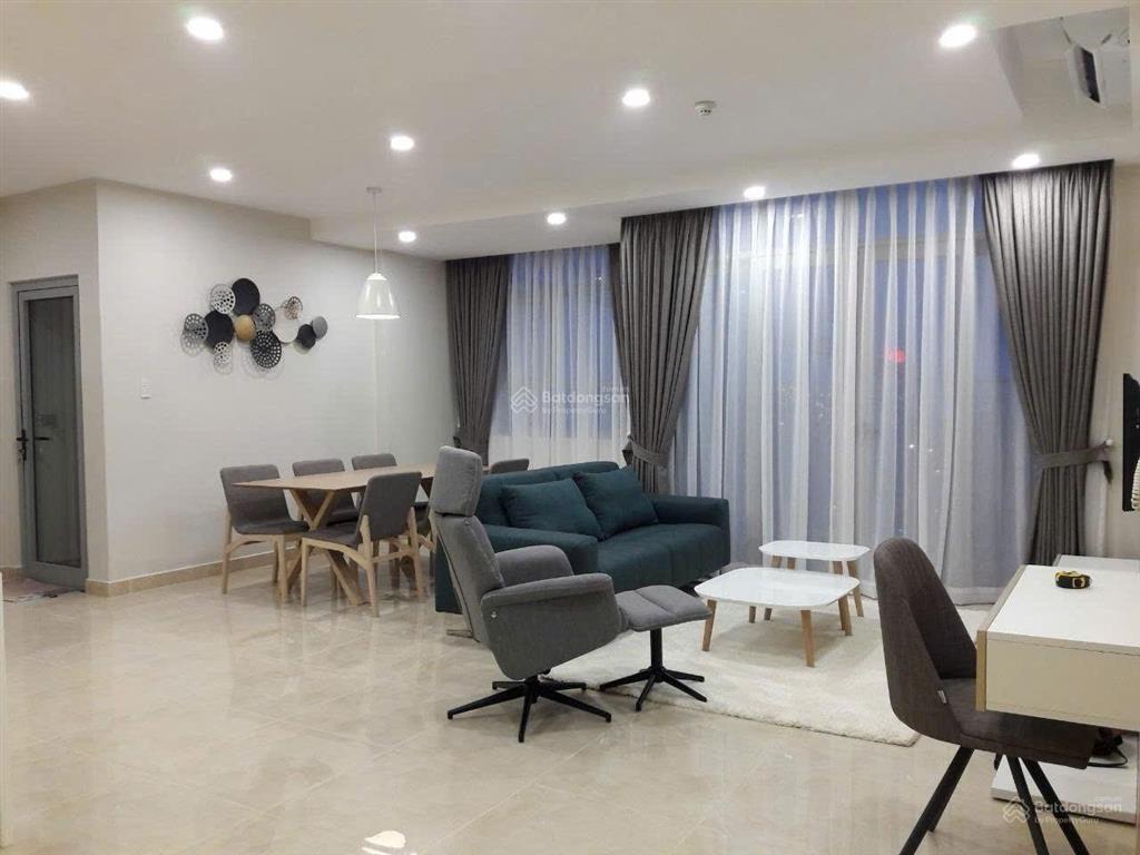 Cần bán căn hộ luxcity. dt 85m². 3pn  2wc. giá bán 4,7 tỷ. đã có sổ hồng, hỗ trợ vay ngân hàng