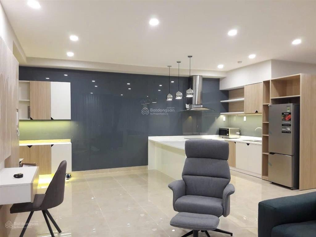 Cần bán căn hộ luxcity. dt 85m². 3pn  2wc. giá bán 4,7 tỷ. đã có sổ hồng, hỗ trợ vay ngân hàng
