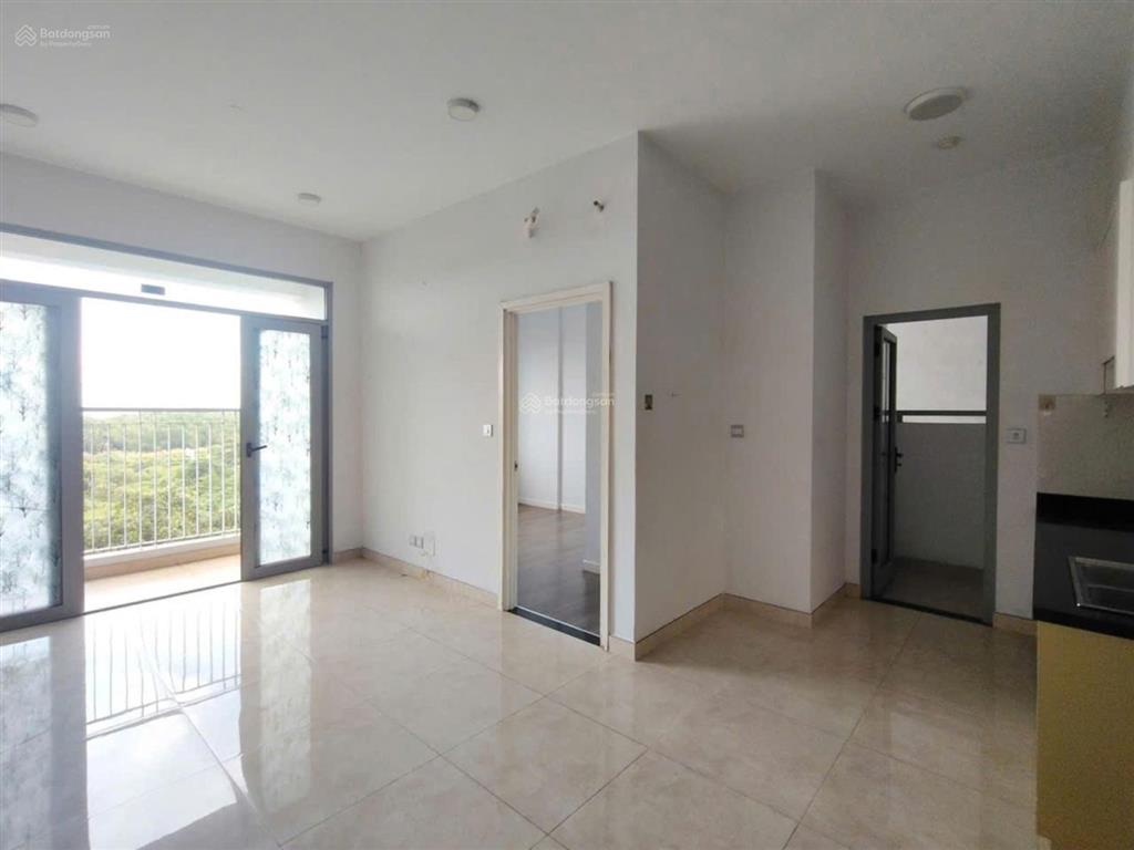 Cần bán căn hộ luxgarden 2pn  2wc. giá 3,7 tỷ. full nội thất. đã có sổ hồng, hỗ trợ vay ngân hàng
