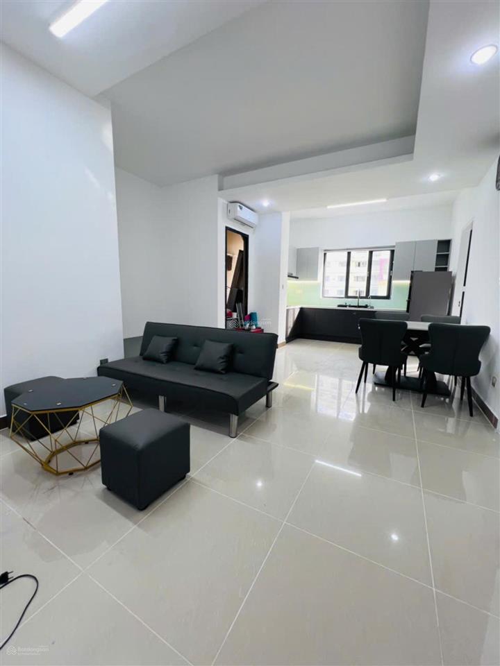 Cần bán căn hộ era town đức khải. 2pn  1wc. giá bán  3.2 tỷ. đã có sổ hồng. có hỗ trợ bank