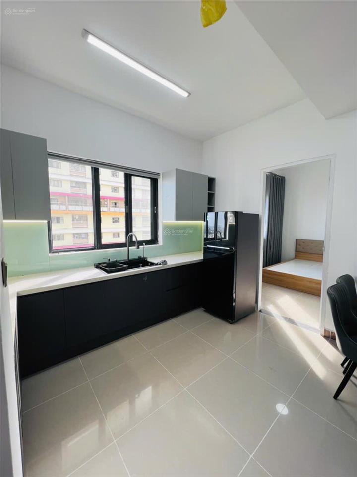 Cần bán căn hộ era town đức khải. 2pn  1wc. giá bán  3.2 tỷ. đã có sổ hồng. có hỗ trợ bank