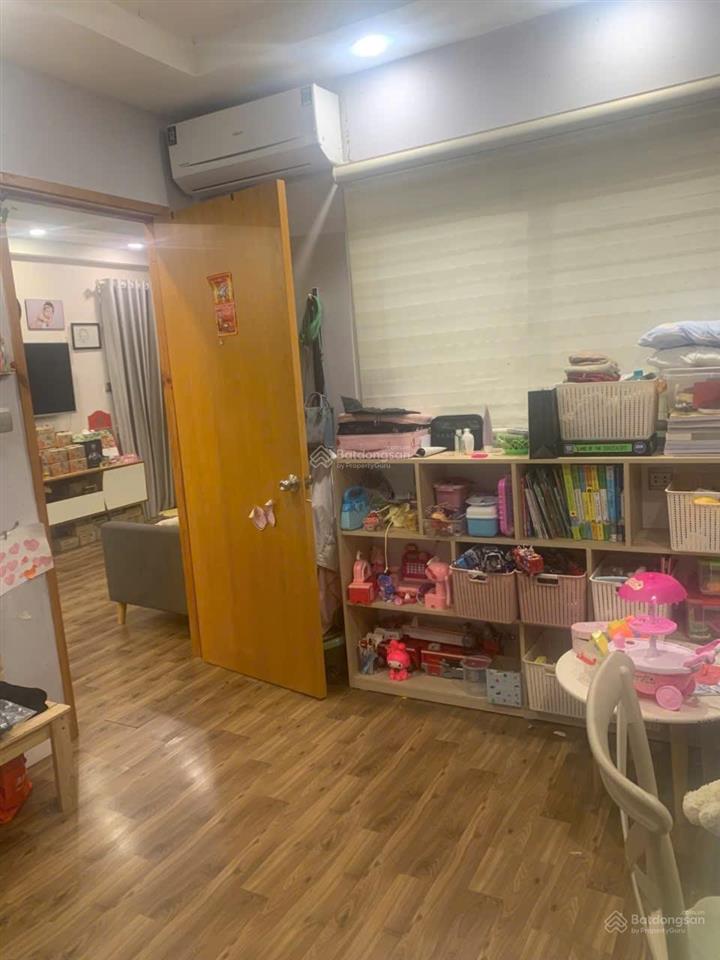 Cần bán căn hộ ehome5. dt 82m2 2pn + 1  2wc. giá bán 4.7 tỷ. đã có sổ hồng. có hỗ trợ bank