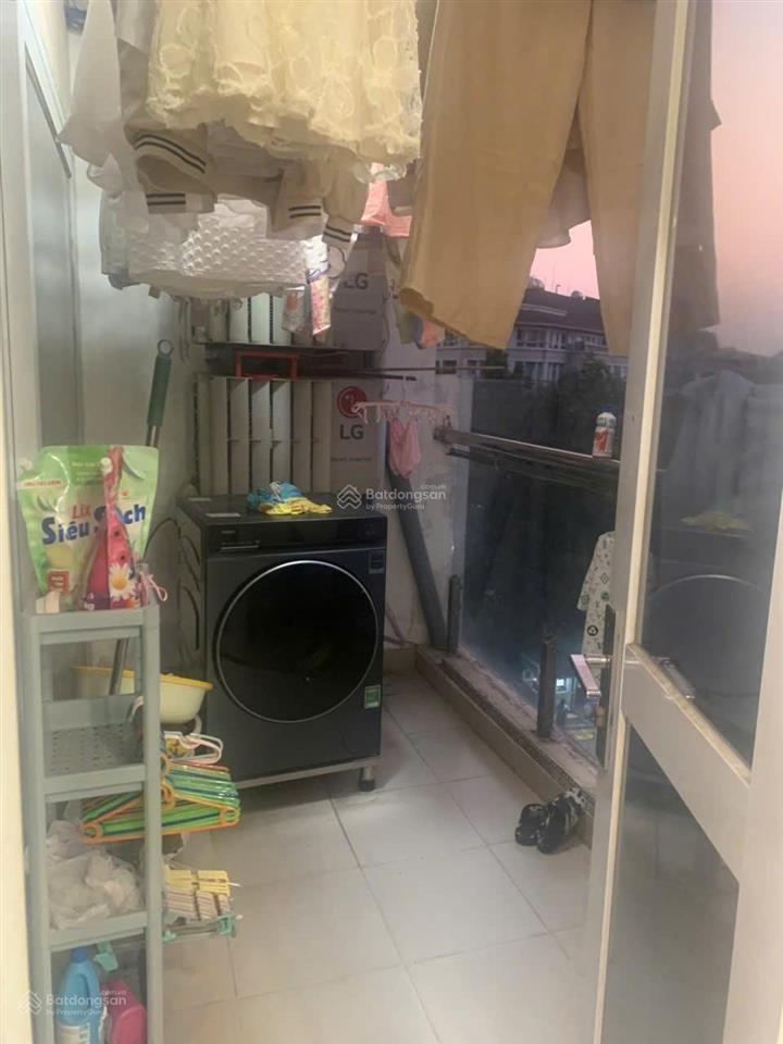 Cần bán căn hộ ehome5. dt 82m2 2pn + 1  2wc. giá bán 4.7 tỷ. đã có sổ hồng. có hỗ trợ bank