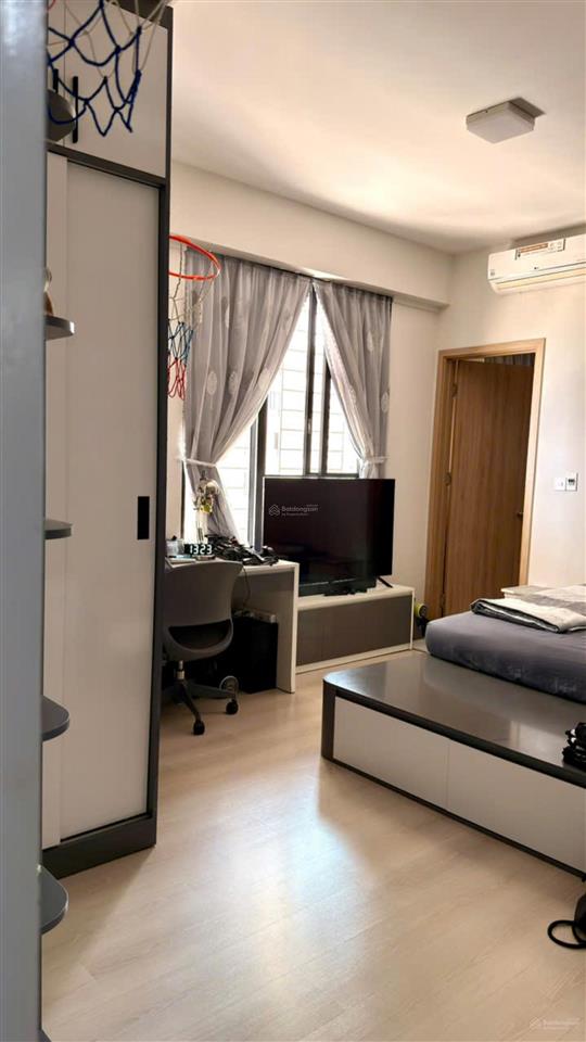 Cần bán căn hộ era town đức khải. 148m2 3pn và 1 phòng kho  4wc. giá bán 4.390 tỷ. full nội thất