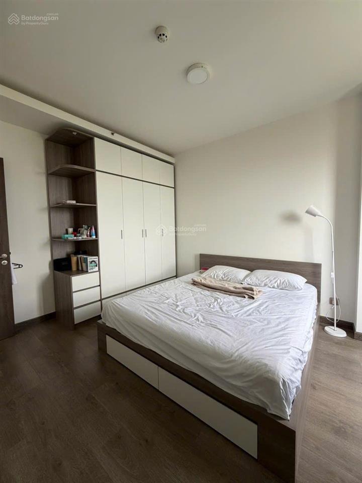 Chủ cần bán căn hộ q7 boulevard. 2pn  1wc. giá 2.95 tỷ. full nội thất. đang có hợp đồng thuê sẵn