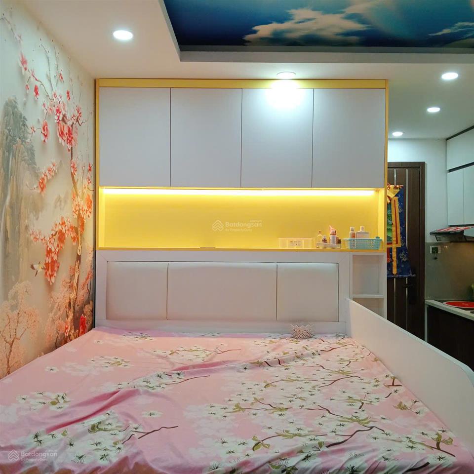 Cho thuê căn hộ ccmn kim liên đống đa  full nội thất, có thang máy, gần bách kinh xây