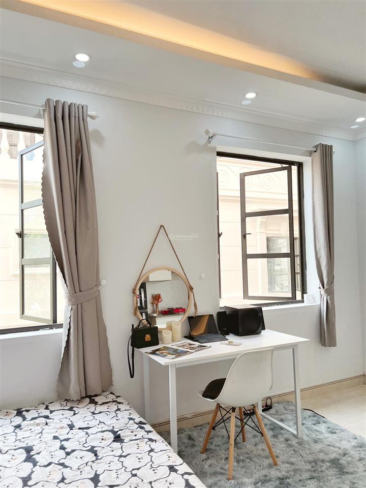 Chính chủ gửi bán căn nhà cityland park hills đang có hdt 40tr