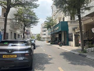 Chính chủ gửi bán căn nhà cityland park hills đang có hdt 40tr